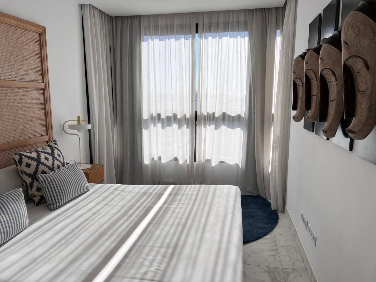 Valencia Luxury - Calma Beach Apartments Buitenkant foto